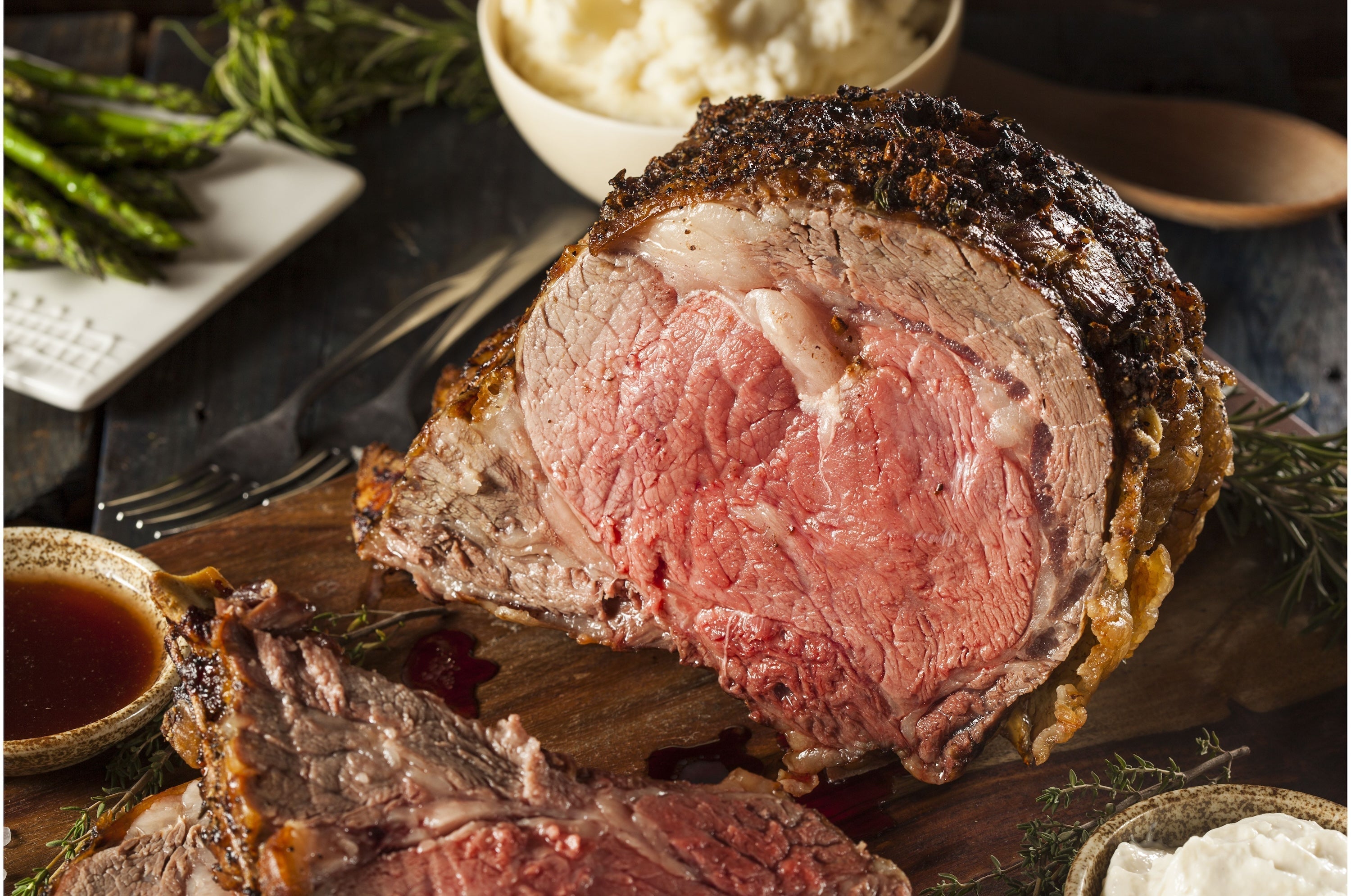 Roast Rib of Beef: A Show-Stopping Centrepiece for Christmas