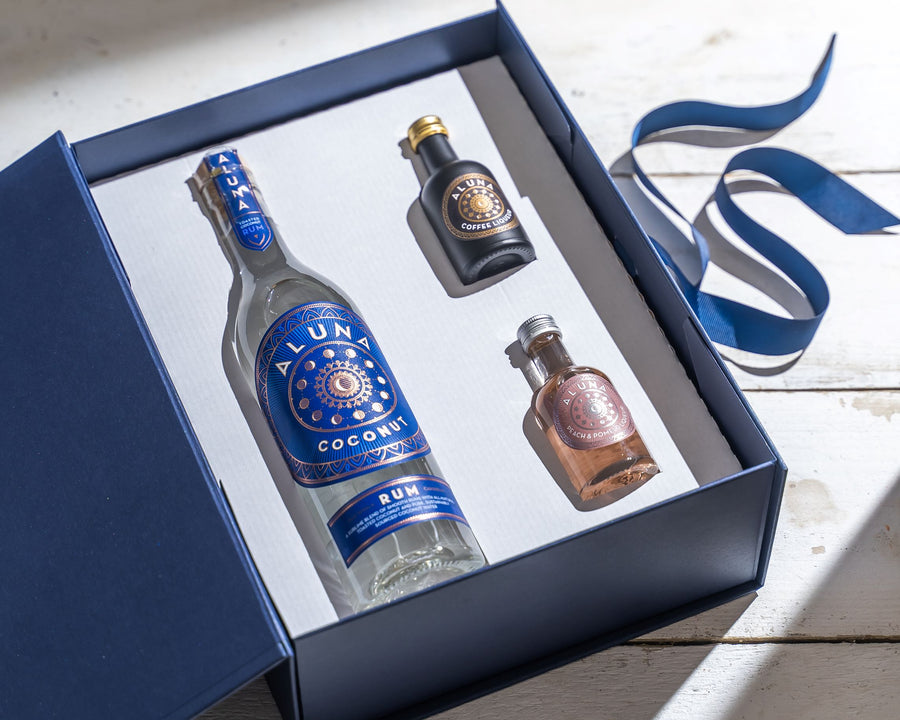 Aluna Rum Bottle + Miniatures Gift Set
