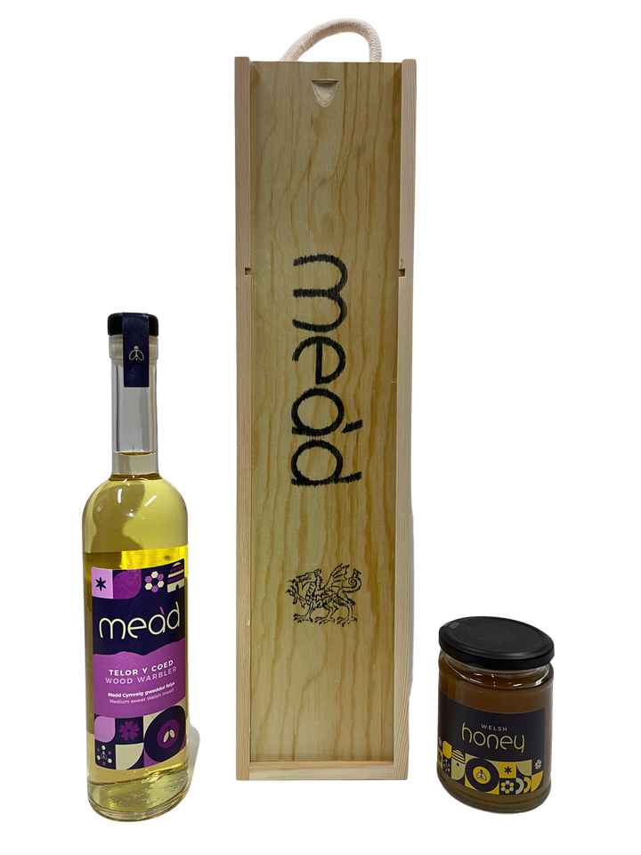Wood Warbler - Telor Y Coed: Medium Sweet Mead With Honey in Gift Box 500ml
