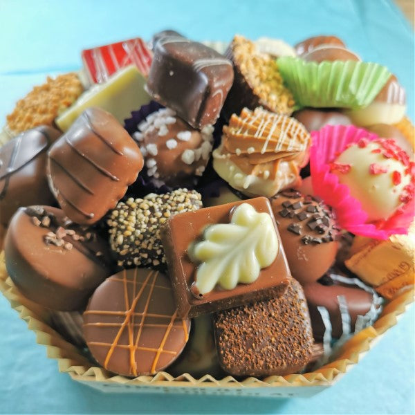 Chocolat Chocolat Medium Gift Basket