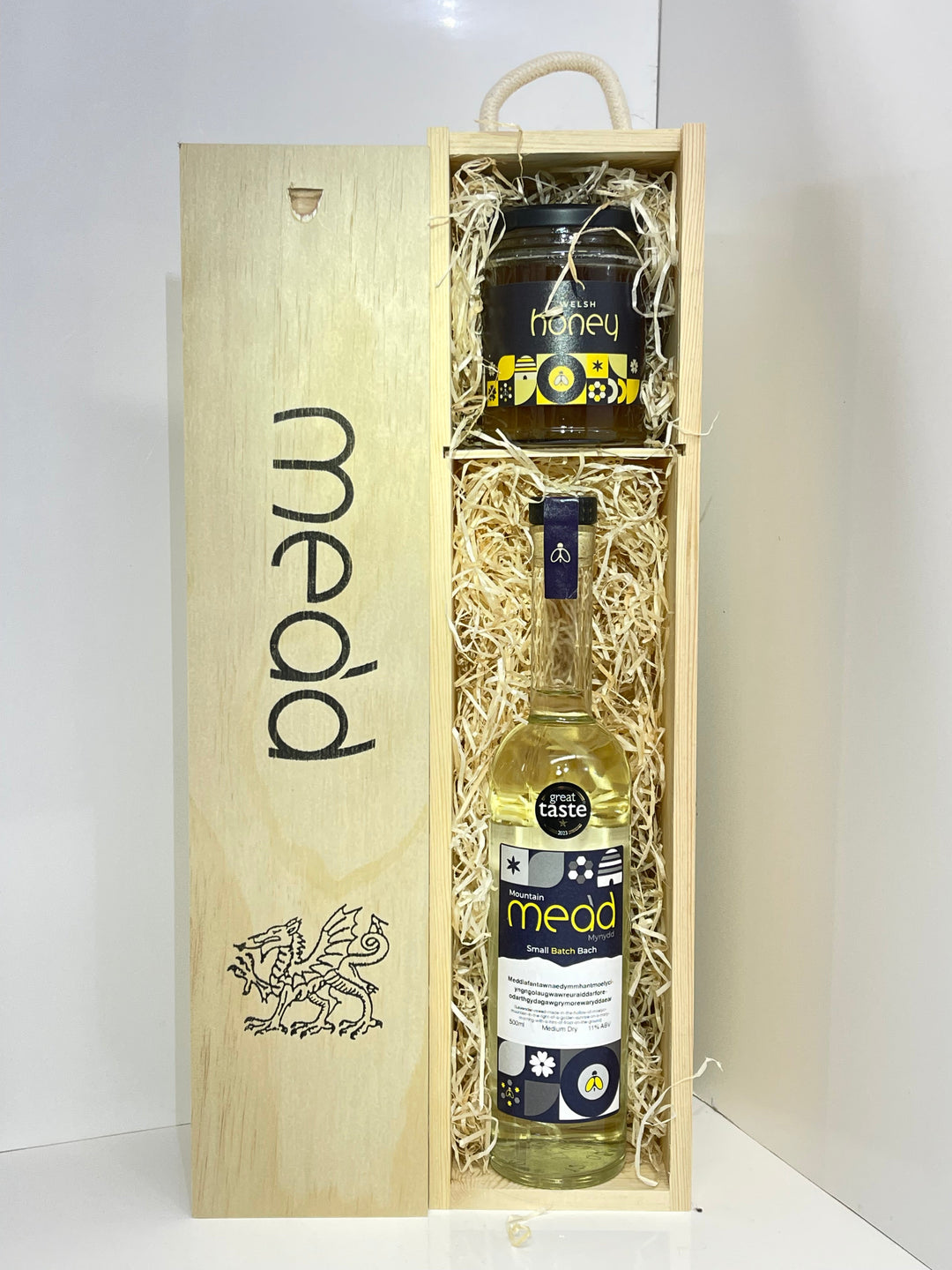 Lavender Mead - Medd Lafant: Medium Dry Traditional Mead With Honey in Gift Box 500ml