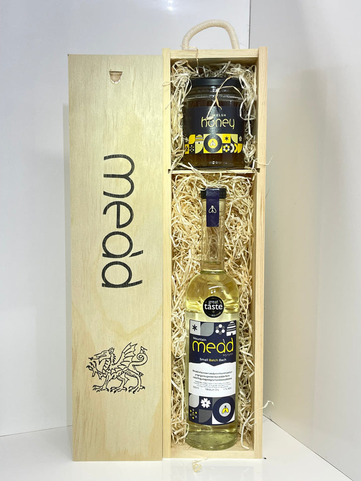 Lavender Mead - Medd Lafant: Medium Dry Traditional Mead With Honey in Gift Box 500ml