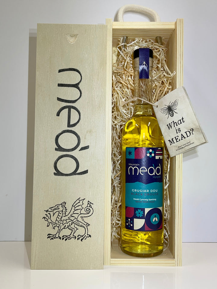 Black Grouse - Grugiar Ddu: Spiced Welsh Mead in a Wooden Gift Box 500ml