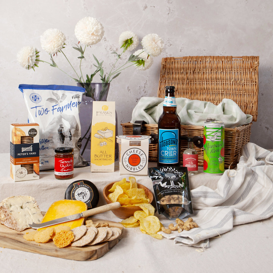 A Shropshire Tipple & Snack Hamper