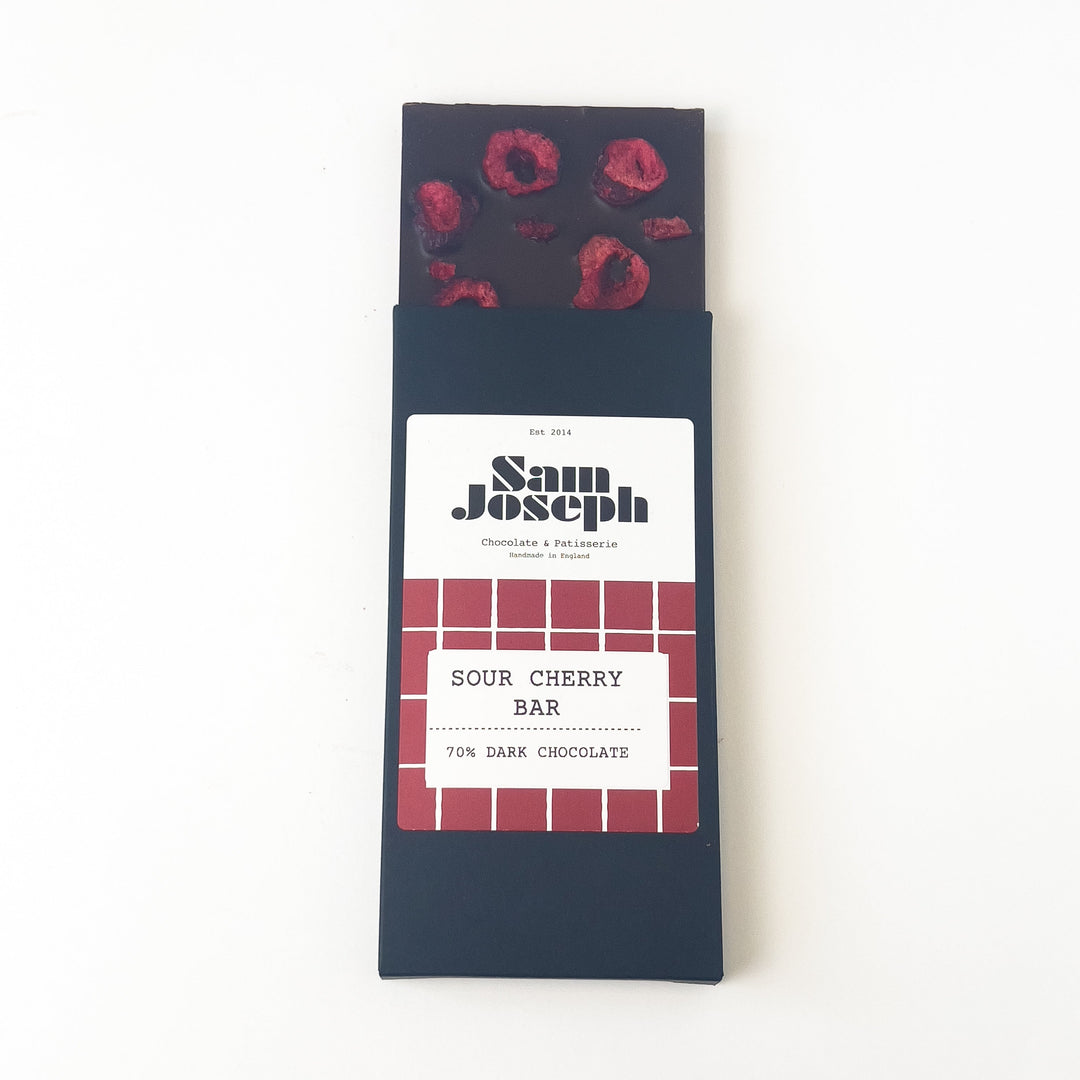 Sour cherry & dark chocolate bar