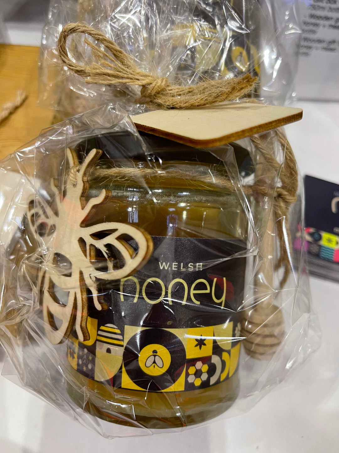 Welsh Honey Gift Set 340g With Wooden Honey Drizzler and Bee Decoration