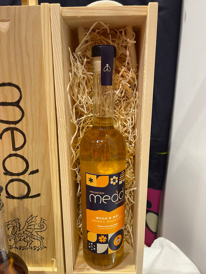 Honey Buzzard - Boda’r Mêl: Sweet Mead in Gift Box 500ml