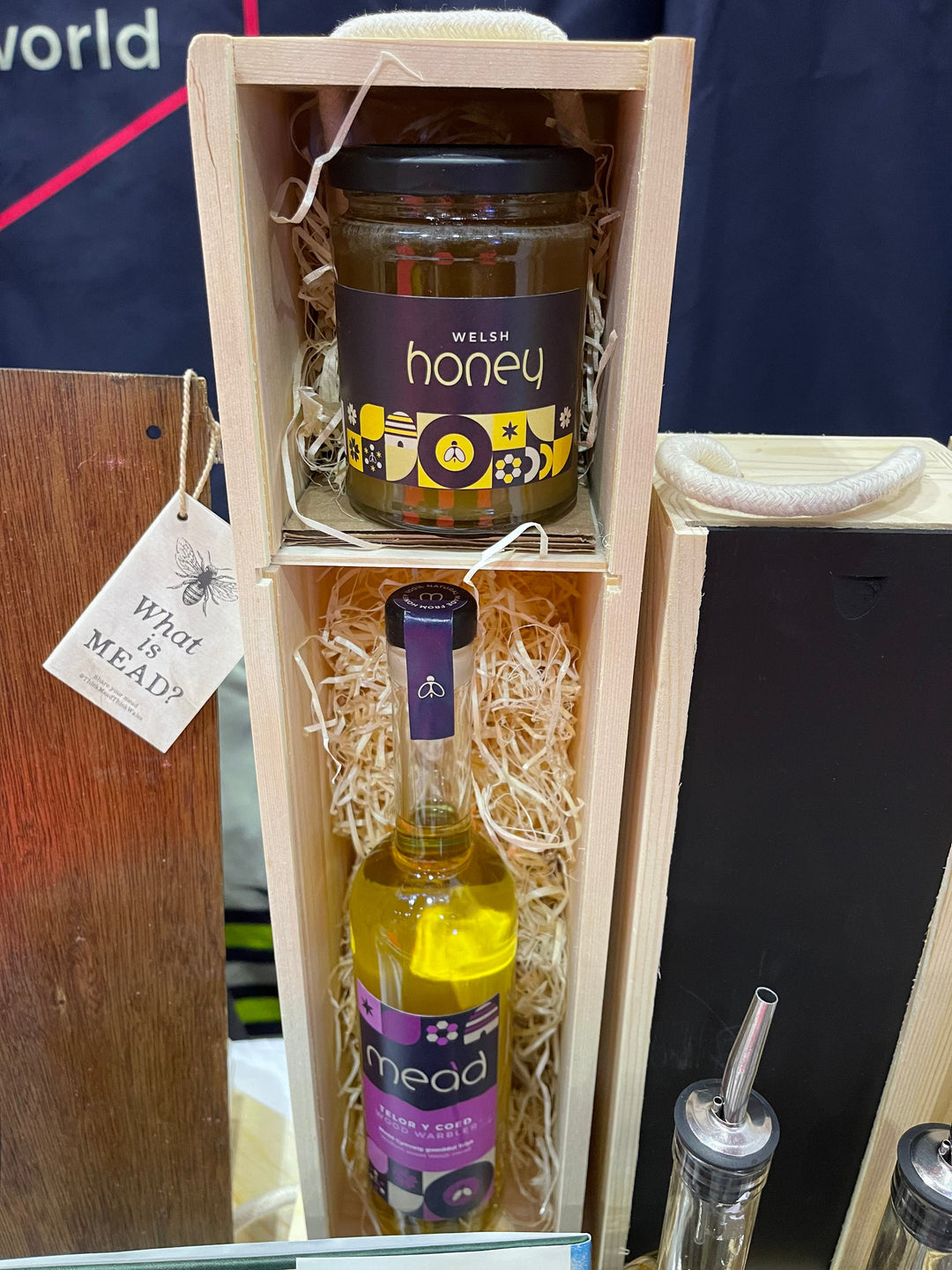 Wood Warbler - Telor Y Coed: Medium Sweet Mead With Honey in Gift Box 500ml